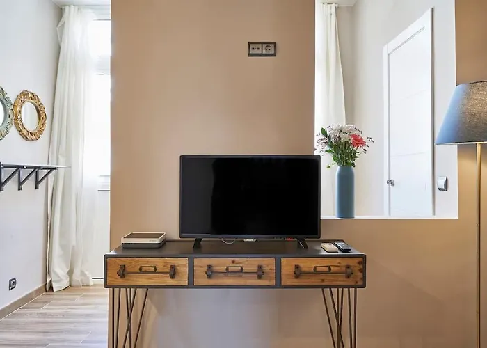 Bebarceloner Sants Apartments - 2 Bedrooms