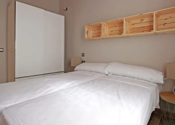 Bebarceloner Sants Apartments - 2 Bedrooms